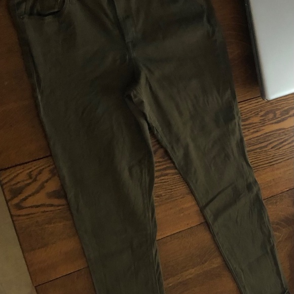 Old Navy - Picture 2 of 4